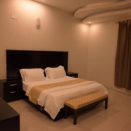 بيوتات الزير Al Baha Exterior foto